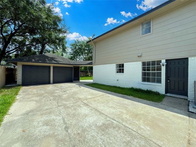 16422 Brambling Drive, Houston, TX 77059