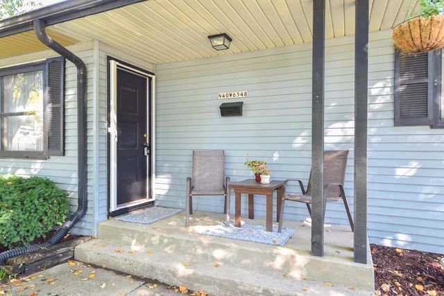 N40W6548 Jackson STREET, Cedarburg, WI 53012
