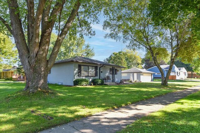 N40W6548 Jackson STREET, Cedarburg, WI 53012