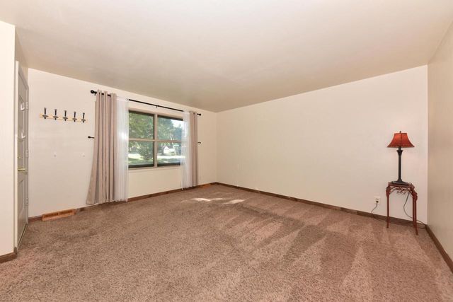 N40W6548 Jackson STREET, Cedarburg, WI 53012