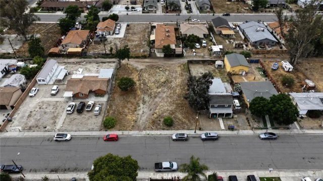 19 Algona, San Jacinto, CA 92583