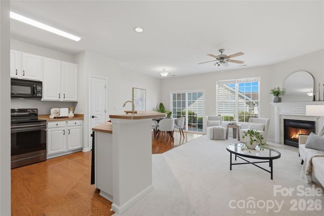 1028 Tabard Lane, Matthews, NC 28104