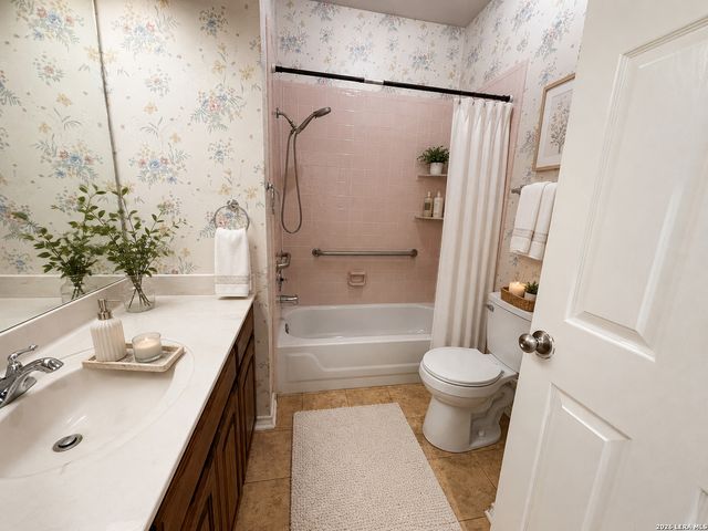 13410 Alcanfor, Universal City, TX 78148