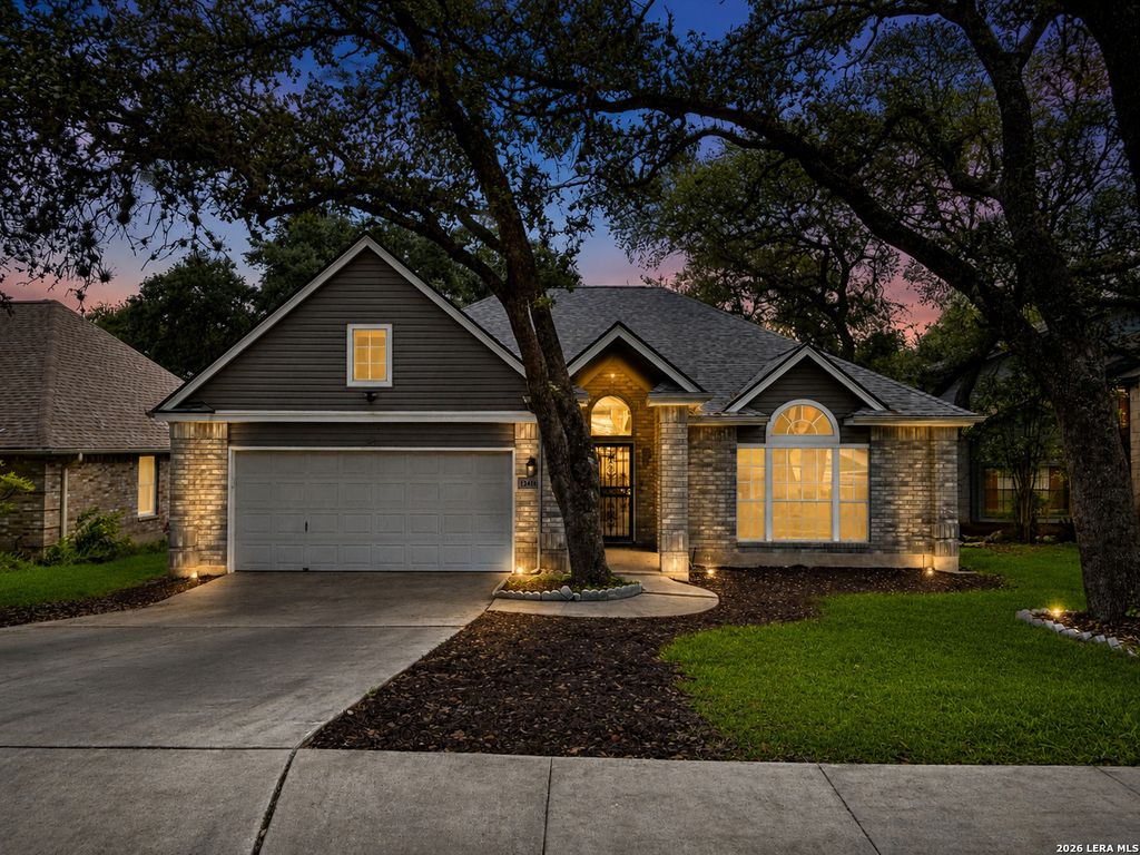 13410 Alcanfor, Universal City, TX 78148