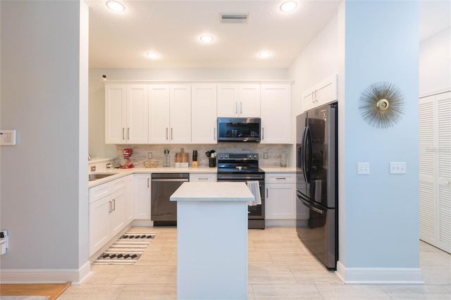 1050 STARKEY ROAD 104, Largo, FL 33771