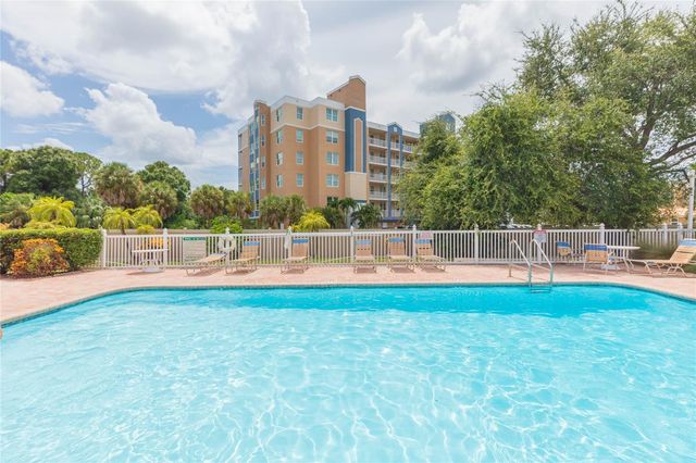 1050 STARKEY ROAD 104, Largo, FL 33771