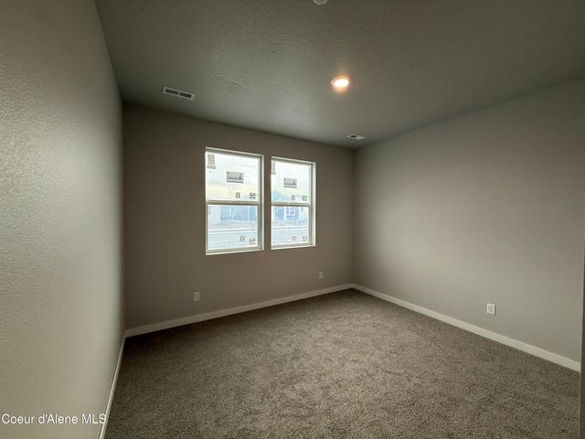 5339 E Aquila Ave, Post Falls, ID 83854