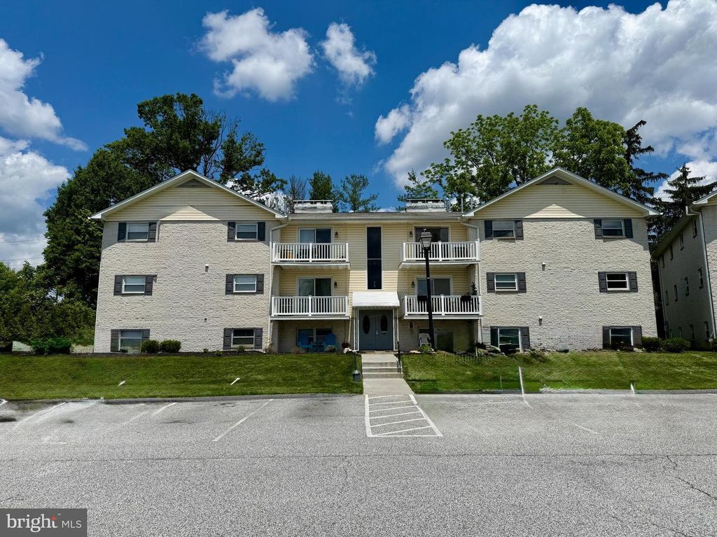 1 WARREN LODGE CT #2D, Cockeysville, MD 21030