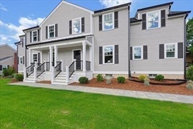 37L Poquanticut Ave L, Easton, MA 02356