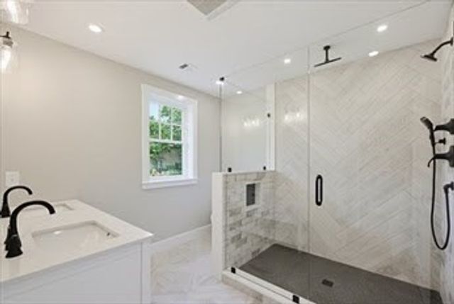 37L Poquanticut Ave L, Easton, MA 02356