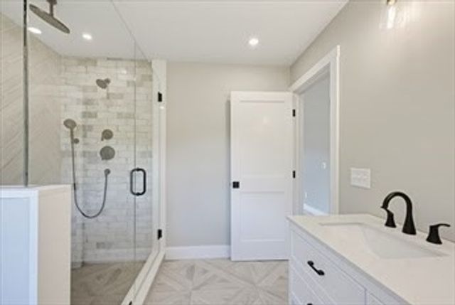 37L Poquanticut Ave L, Easton, MA 02356