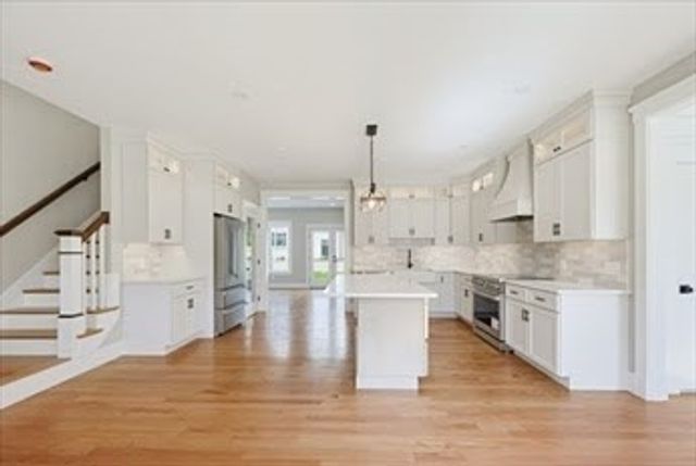 37L Poquanticut Ave L, Easton, MA 02356