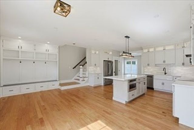 37L Poquanticut Ave L, Easton, MA 02356