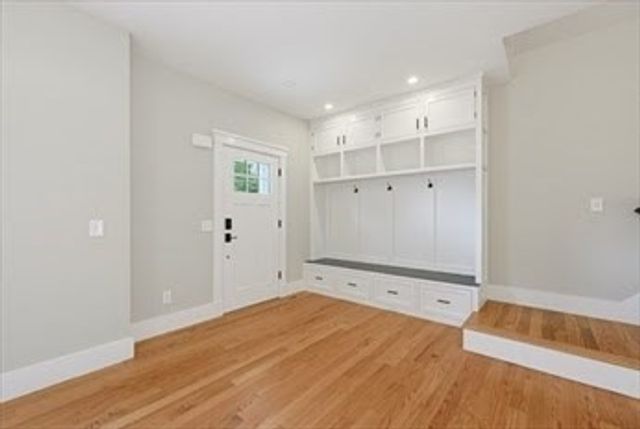 37L Poquanticut Ave L, Easton, MA 02356
