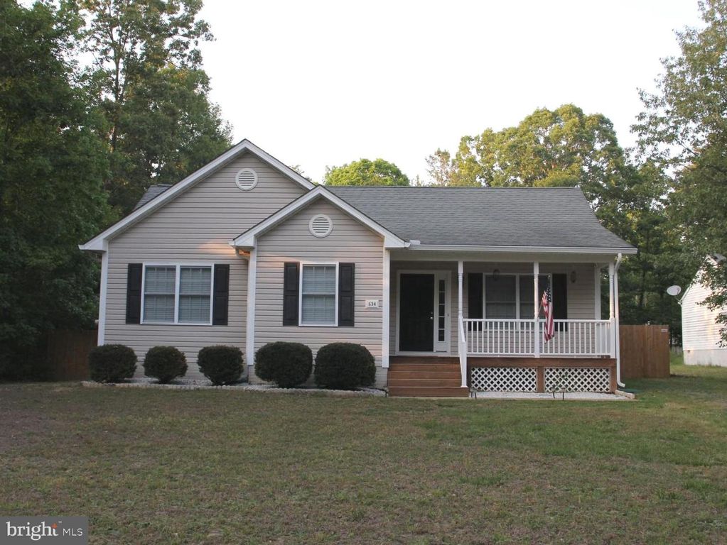 634 CLOVER HILL DR, Ruther Glen, VA 22546