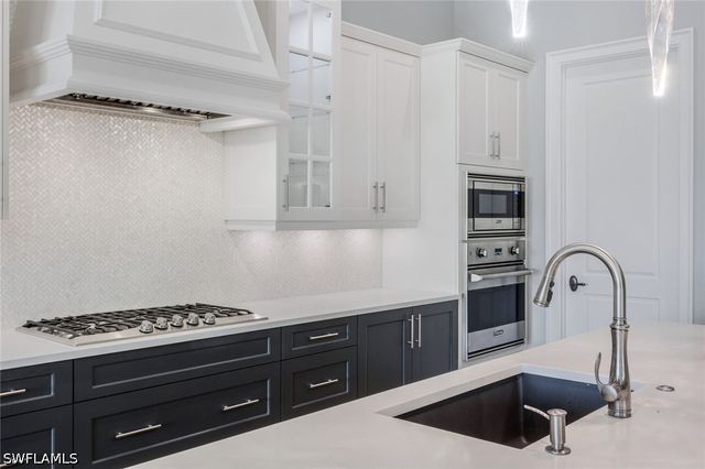 16448 Talis Park DR, Naples, FL 34110