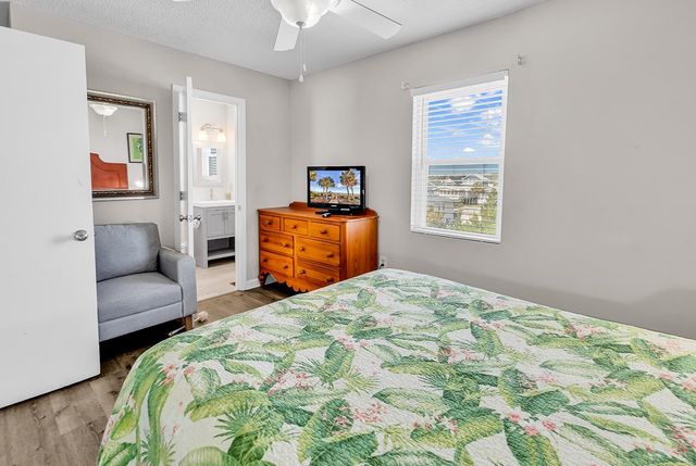 306 S Waccamaw Dr., Garden City Beach, SC 29576