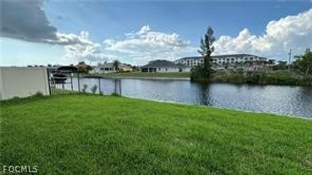 1609 Savona PKWY W, Cape Coral, FL 33914