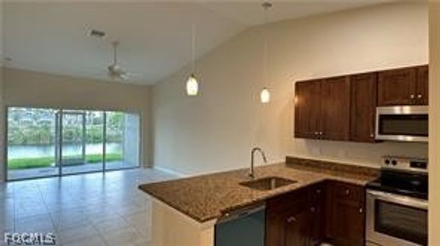 1609 Savona PKWY W, Cape Coral, FL 33914