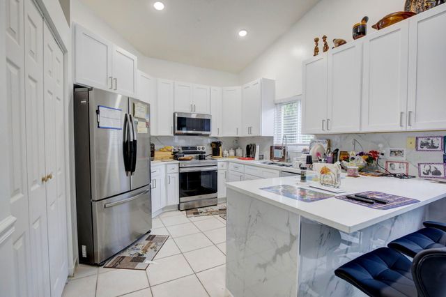 10245 SW 16th Court, Pembroke Pines, FL 33025