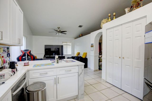 10245 SW 16th Court, Pembroke Pines, FL 33025