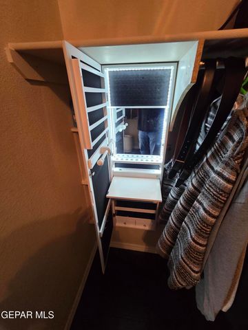 7673 Mundy Creek Drive, El Paso, TX 79911