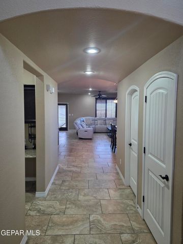 7673 Mundy Creek Drive, El Paso, TX 79911