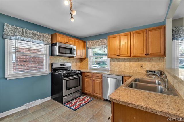 95 Cherokee Drive, West Seneca, NY 14224