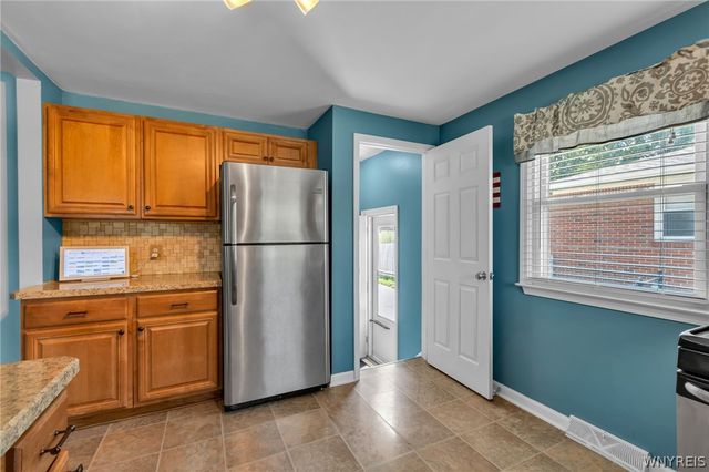 95 Cherokee Drive, West Seneca, NY 14224