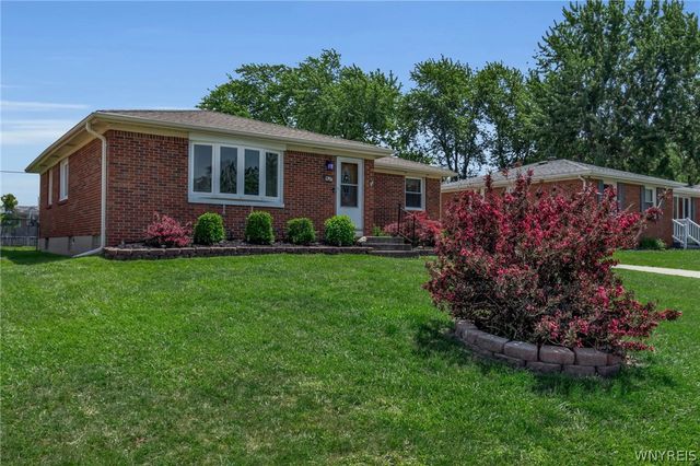 95 Cherokee Drive, West Seneca, NY 14224