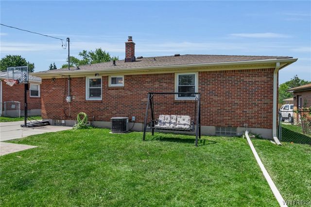 95 Cherokee Drive, West Seneca, NY 14224