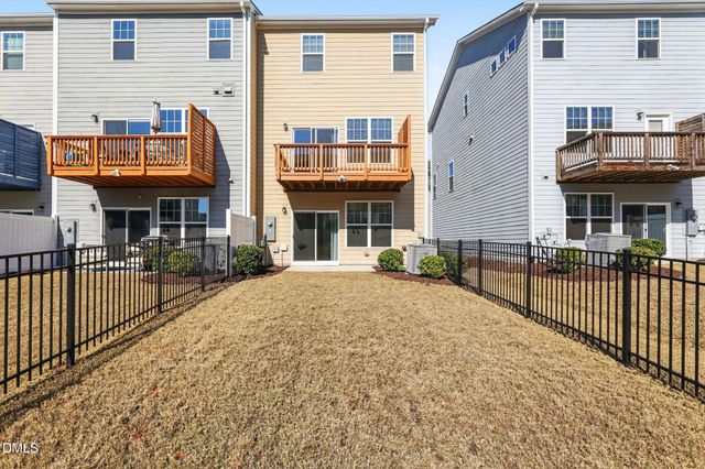 1042 Commack Drive, Durham, NC 27703