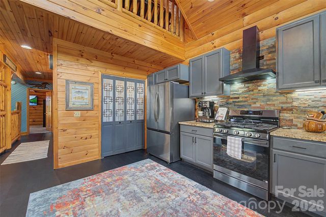 91 Double Springs Road, Almond, NC 28702