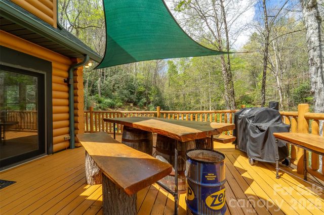 91 Double Springs Road, Almond, NC 28702