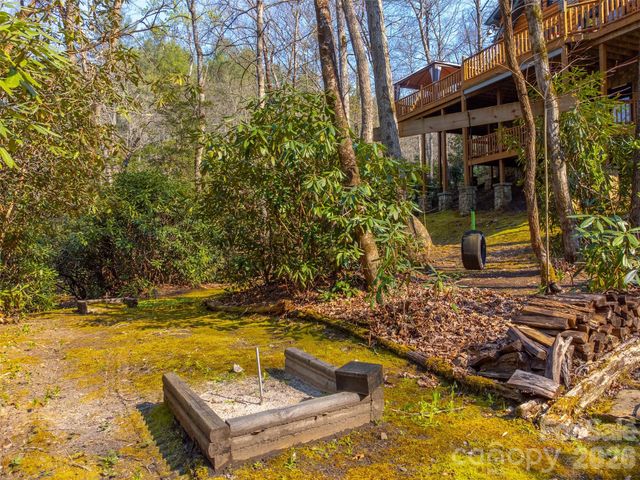 91 Double Springs Road, Almond, NC 28702