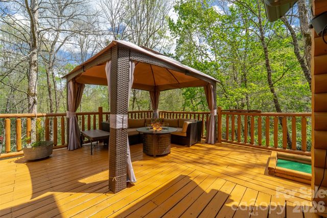 91 Double Springs Road, Almond, NC 28702