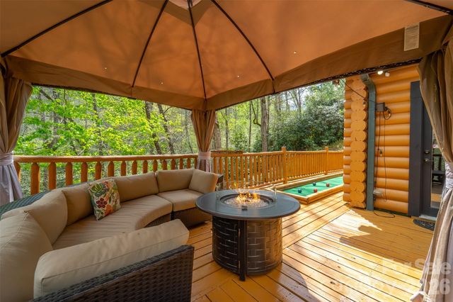 91 Double Springs Road, Almond, NC 28702