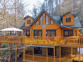 91 Double Springs Road, Almond, NC 28702