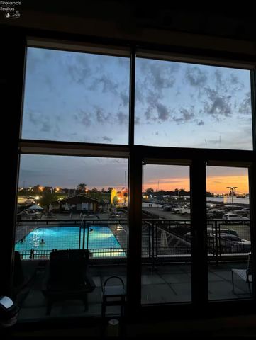 401 W Shoreline Dr Unit 226, Sandusky, OH 44870