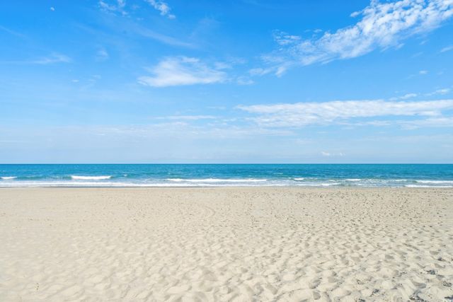 10056 Kings Rd., Myrtle Beach, SC 29572