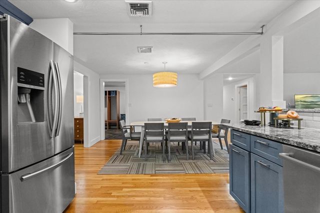 38 Hunnewell St, Needham, MA 02494