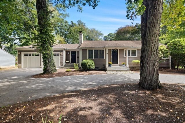 38 Hunnewell St, Needham, MA 02494