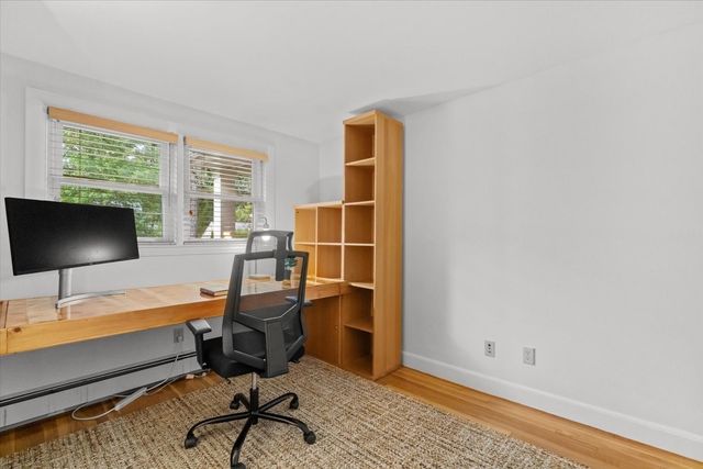 38 Hunnewell St, Needham, MA 02494