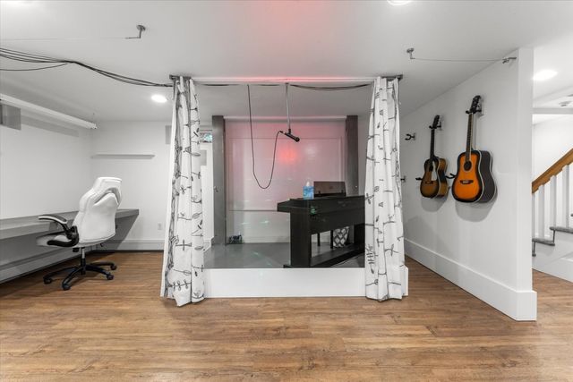 38 Hunnewell St, Needham, MA 02494