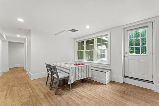 38 Hunnewell St, Needham, MA 02494