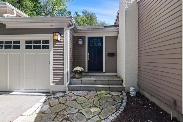 38 Hunnewell St, Needham, MA 02494