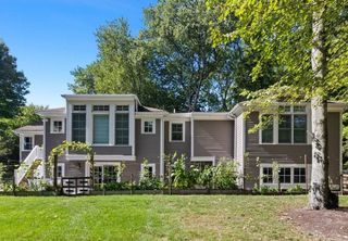 38 Hunnewell St, Needham, MA 02494