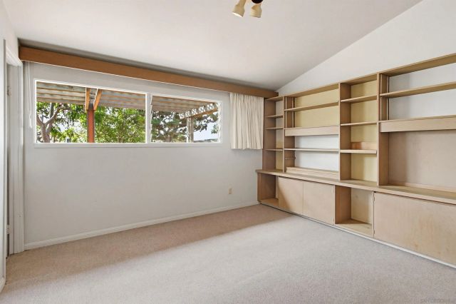 9258 Rebecca Ave., San Diego, CA 92123