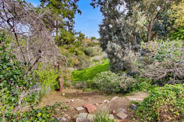 9258 Rebecca Ave., San Diego, CA 92123