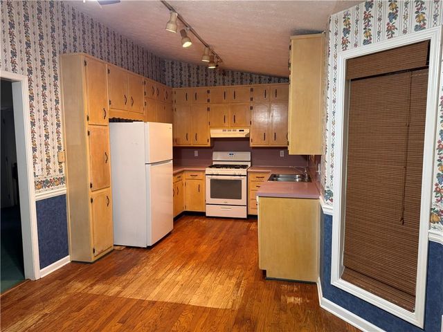2340 Rockwell Drive, Buford, GA 30519